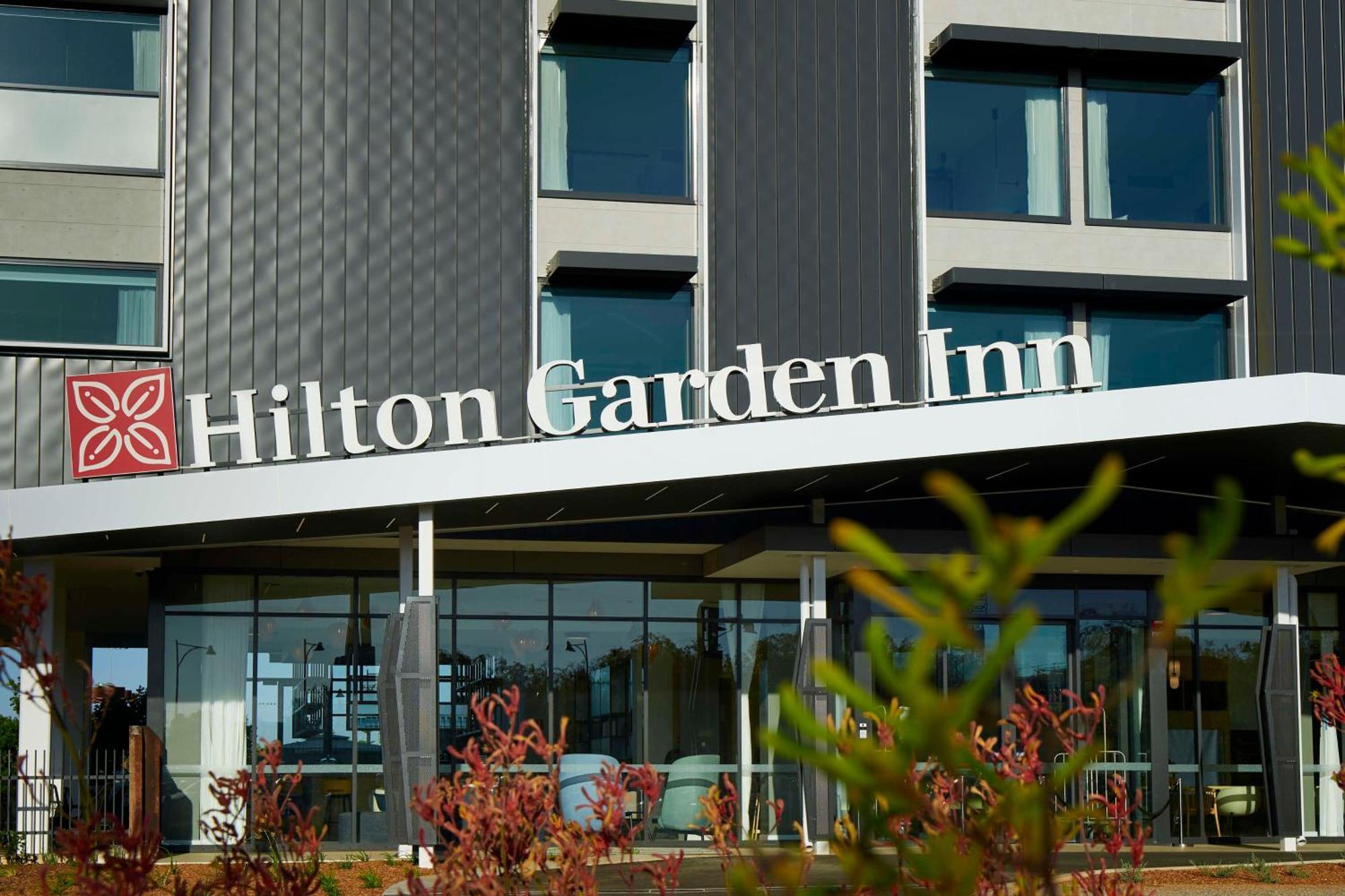 Hilton Garden Inn Басселтон Екстер'єр фото